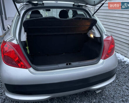 Серый Пежо 207, объемом двигателя 1.4 л и пробегом 200 тыс. км за 4199 $, фото 11 на Automoto.ua