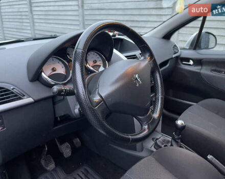 Серый Пежо 207, объемом двигателя 1.4 л и пробегом 200 тыс. км за 4199 $, фото 7 на Automoto.ua