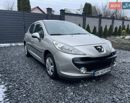 Серый Пежо 207, объемом двигателя 1.4 л и пробегом 200 тыс. км за 4199 $, фото 2 на Automoto.ua