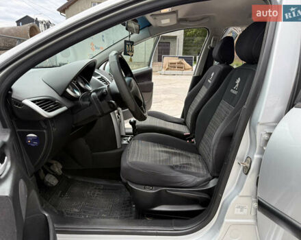 Сірий Пежо 207, об'ємом двигуна 1.56 л та пробігом 212 тис. км за 5300 $, фото 40 на Automoto.ua