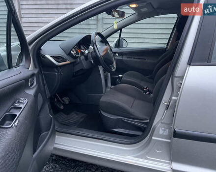 Серый Пежо 207, объемом двигателя 1.4 л и пробегом 200 тыс. км за 4199 $, фото 6 на Automoto.ua