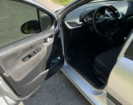 Сірий Пежо 207, об'ємом двигуна 1.36 л та пробігом 96 тис. км за 6200 $, фото 43 на Automoto.ua