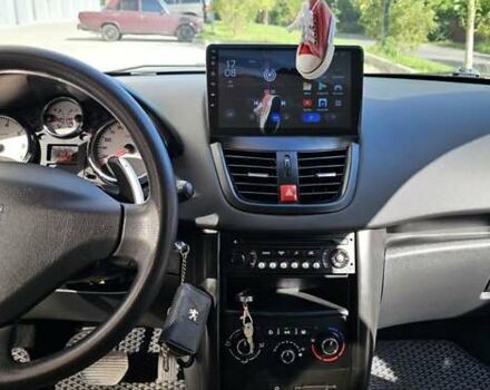 Серый Пежо 207, объемом двигателя 1.4 л и пробегом 90 тыс. км за 6900 $, фото 4 на Automoto.ua