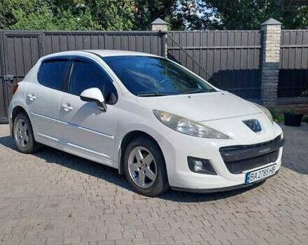 Сірий Пежо 207, об'ємом двигуна 1.36 л та пробігом 113 тис. км за 6000 $, фото 7 на Automoto.ua