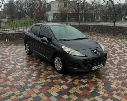 Серый Пежо 207, объемом двигателя 1.4 л и пробегом 200 тыс. км за 4700 $, фото 2 на Automoto.ua