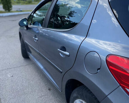 Сірий Пежо 207, об'ємом двигуна 1.4 л та пробігом 300 тис. км за 3299 $, фото 5 на Automoto.ua