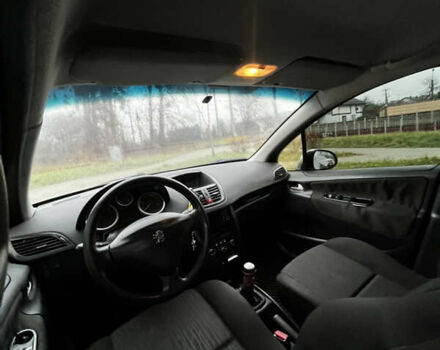 Серый Пежо 207, объемом двигателя 1.36 л и пробегом 156 тыс. км за 3400 $, фото 6 на Automoto.ua