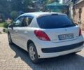 Сірий Пежо 207, об'ємом двигуна 1.36 л та пробігом 113 тис. км за 6000 $, фото 1 на Automoto.ua