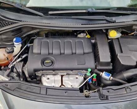 Сірий Пежо 207, об'ємом двигуна 1.36 л та пробігом 70 тис. км за 4600 $, фото 5 на Automoto.ua
