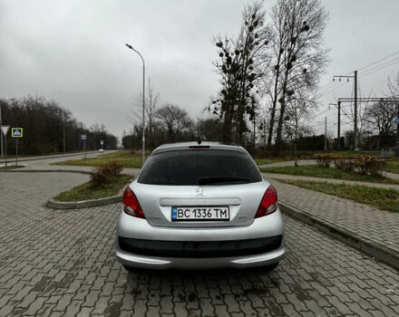 Серый Пежо 207, объемом двигателя 1.36 л и пробегом 156 тыс. км за 3400 $, фото 1 на Automoto.ua