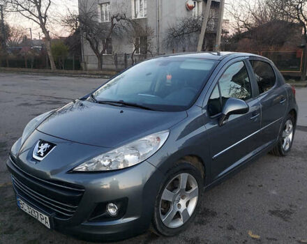 Серый Пежо 207, объемом двигателя 1.6 л и пробегом 207 тыс. км за 5300 $, фото 1 на Automoto.ua
