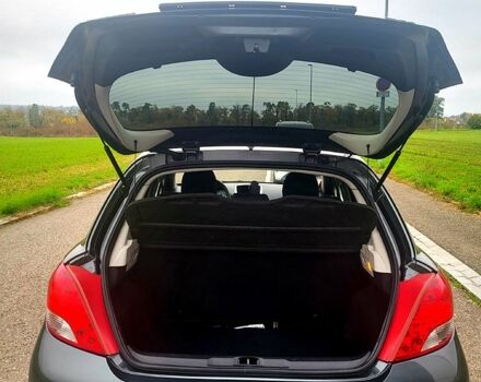 Серый Пежо 207, объемом двигателя 1.6 л и пробегом 175 тыс. км за 6400 $, фото 2 на Automoto.ua