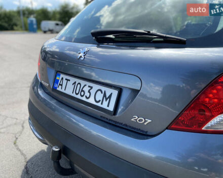 Сірий Пежо 207, об'ємом двигуна 1.4 л та пробігом 300 тис. км за 3299 $, фото 17 на Automoto.ua