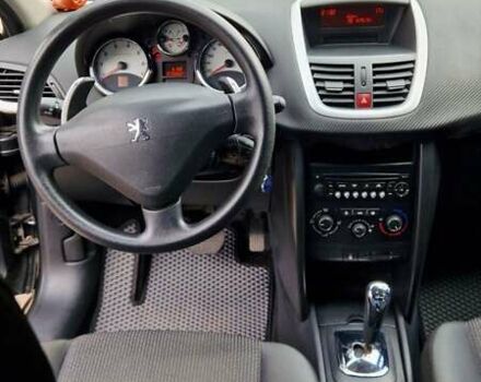 Сірий Пежо 207, об'ємом двигуна 1.36 л та пробігом 70 тис. км за 4600 $, фото 16 на Automoto.ua