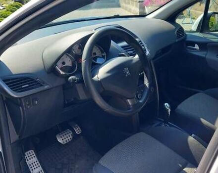 Сірий Пежо 207, об'ємом двигуна 1.36 л та пробігом 113 тис. км за 6000 $, фото 6 на Automoto.ua