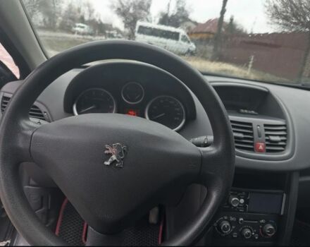 Серый Пежо 207, объемом двигателя 1.4 л и пробегом 200 тыс. км за 4700 $, фото 7 на Automoto.ua
