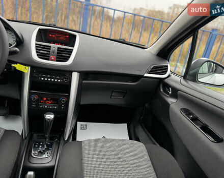 Серый Пежо 207, объемом двигателя 1.6 л и пробегом 119 тыс. км за 6500 $, фото 65 на Automoto.ua