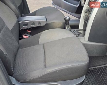 Серый Пежо 207, объемом двигателя 1.36 л и пробегом 98 тыс. км за 4000 $, фото 22 на Automoto.ua