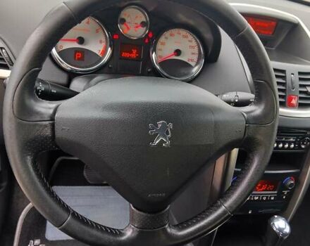 Серый Пежо 207, объемом двигателя 1.6 л и пробегом 220 тыс. км за 7300 $, фото 10 на Automoto.ua