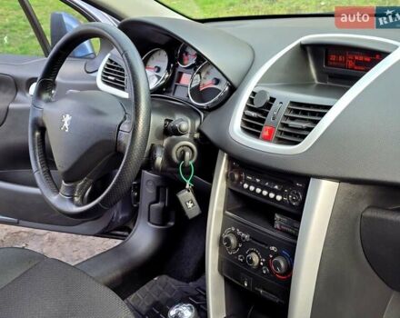 Серый Пежо 207, объемом двигателя 1.36 л и пробегом 98 тыс. км за 4000 $, фото 24 на Automoto.ua