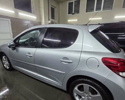 Серый Пежо 207, объемом двигателя 1.6 л и пробегом 79 тыс. км за 6000 $, фото 4 на Automoto.ua