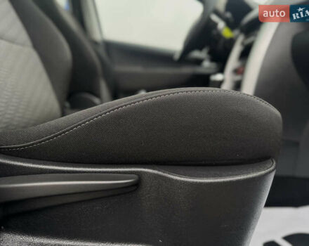 Серый Пежо 207, объемом двигателя 1.6 л и пробегом 119 тыс. км за 6500 $, фото 59 на Automoto.ua