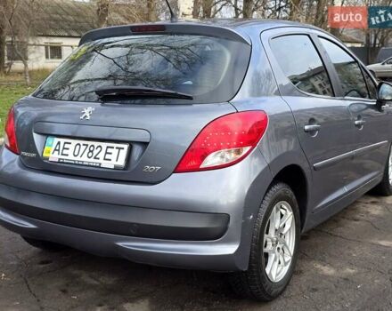 Серый Пежо 207, объемом двигателя 1.36 л и пробегом 98 тыс. км за 4000 $, фото 13 на Automoto.ua