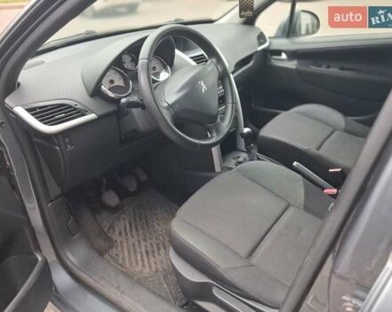 Серый Пежо 207, объемом двигателя 1.36 л и пробегом 132 тыс. км за 5765 $, фото 6 на Automoto.ua