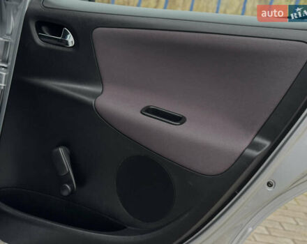 Серый Пежо 207, объемом двигателя 1.6 л и пробегом 119 тыс. км за 6500 $, фото 70 на Automoto.ua