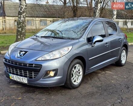 Серый Пежо 207, объемом двигателя 1.36 л и пробегом 98 тыс. км за 4000 $, фото 3 на Automoto.ua