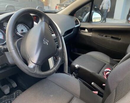 Сірий Пежо 207, об'ємом двигуна 1.36 л та пробігом 199 тис. км за 3800 $, фото 3 на Automoto.ua