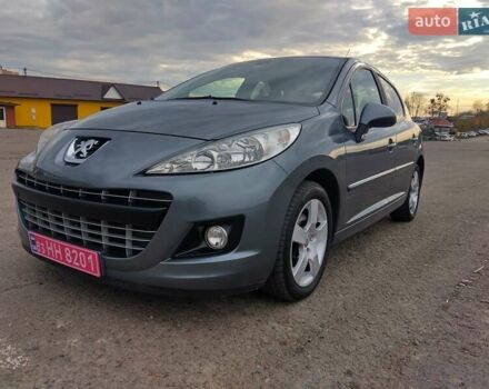Серый Пежо 207, объемом двигателя 1.6 л и пробегом 220 тыс. км за 7300 $, фото 1 на Automoto.ua