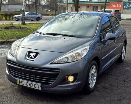 Серый Пежо 207, объемом двигателя 1.36 л и пробегом 98 тыс. км за 4000 $, фото 4 на Automoto.ua