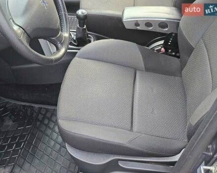 Серый Пежо 207, объемом двигателя 1.36 л и пробегом 98 тыс. км за 4000 $, фото 19 на Automoto.ua