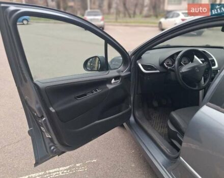 Серый Пежо 207, объемом двигателя 1.36 л и пробегом 132 тыс. км за 5765 $, фото 4 на Automoto.ua