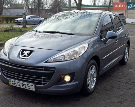 Серый Пежо 207, объемом двигателя 1.36 л и пробегом 98 тыс. км за 4000 $, фото 7 на Automoto.ua