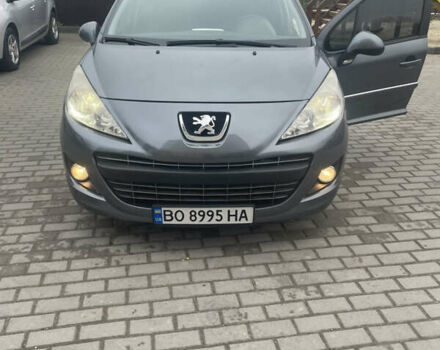 Серый Пежо 207, объемом двигателя 1.36 л и пробегом 213 тыс. км за 4500 $, фото 10 на Automoto.ua