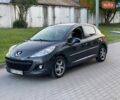 Серый Пежо 207, объемом двигателя 1.36 л и пробегом 351 тыс. км за 4300 $, фото 1 на Automoto.ua