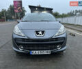 Серый Пежо 207, объемом двигателя 1.6 л и пробегом 154 тыс. км за 5700 $, фото 1 на Automoto.ua