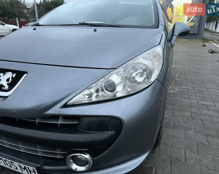Серый Пежо 207, объемом двигателя 1.6 л и пробегом 154 тыс. км за 5700 $, фото 2 на Automoto.ua