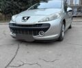 Сірий Пежо 207, об'ємом двигуна 1.4 л та пробігом 230 тис. км за 3950 $, фото 2 на Automoto.ua