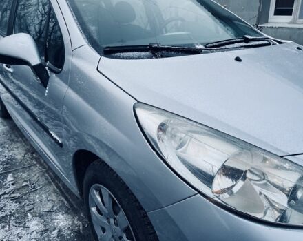 Серый Пежо 207, объемом двигателя 1.6 л и пробегом 217 тыс. км за 4900 $, фото 1 на Automoto.ua