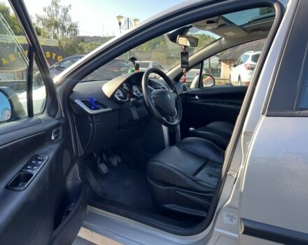 Серый Пежо 207, объемом двигателя 1.6 л и пробегом 239 тыс. км за 3800 $, фото 6 на Automoto.ua