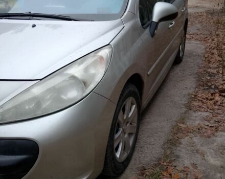 Серый Пежо 207, объемом двигателя 1.6 л и пробегом 207 тыс. км за 3800 $, фото 1 на Automoto.ua