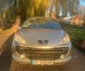 Серый Пежо 207, объемом двигателя 1.4 л и пробегом 195 тыс. км за 5500 $, фото 1 на Automoto.ua
