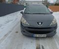 Серый Пежо 207, объемом двигателя 1.4 л и пробегом 170 тыс. км за 4900 $, фото 1 на Automoto.ua