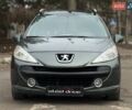 Серый Пежо 207, объемом двигателя 1.6 л и пробегом 215 тыс. км за 4999 $, фото 1 на Automoto.ua