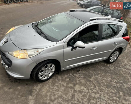 Серый Пежо 207, объемом двигателя 1.6 л и пробегом 253 тыс. км за 3950 $, фото 12 на Automoto.ua