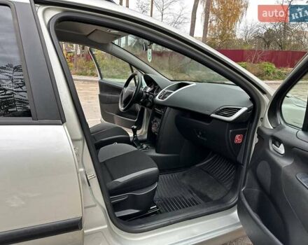 Сірий Пежо 207, об'ємом двигуна 1.4 л та пробігом 225 тис. км за 4450 $, фото 21 на Automoto.ua