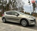 Сірий Пежо 207, об'ємом двигуна 1.4 л та пробігом 225 тис. км за 4450 $, фото 2 на Automoto.ua